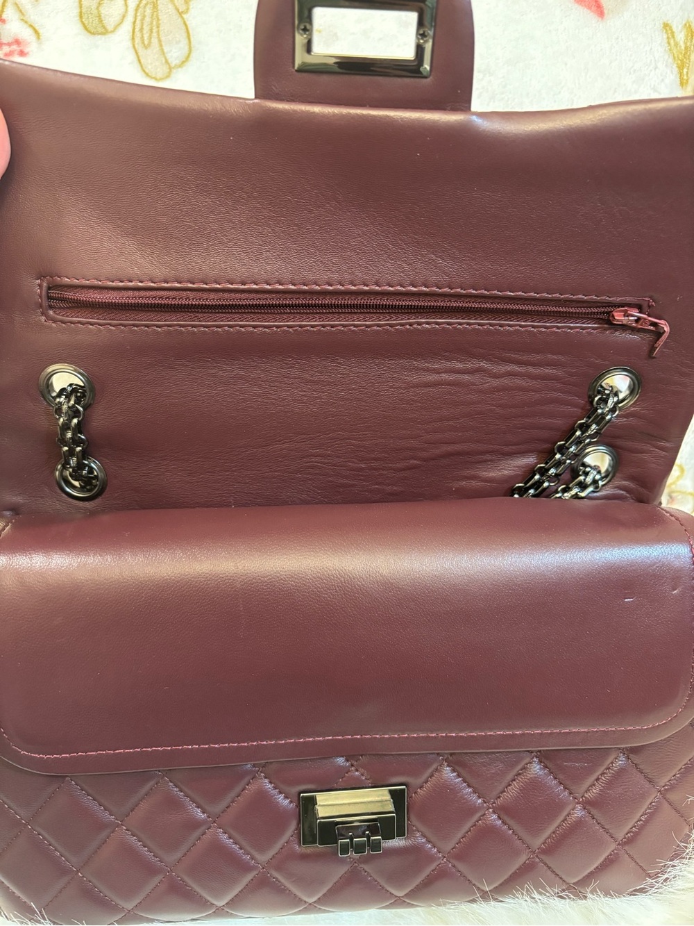 Burgundy Quilted Lambskin Shoulder Bag with Black Gunmetal Hardware - Picture 4 of 7